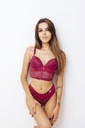 Berry — Longline Set, independent editorial photo 1. Photo: Marlon Alves; Unsplash yLlql23TkGU; Unsplash License. Editorial demo, not manufacturer endorsement.