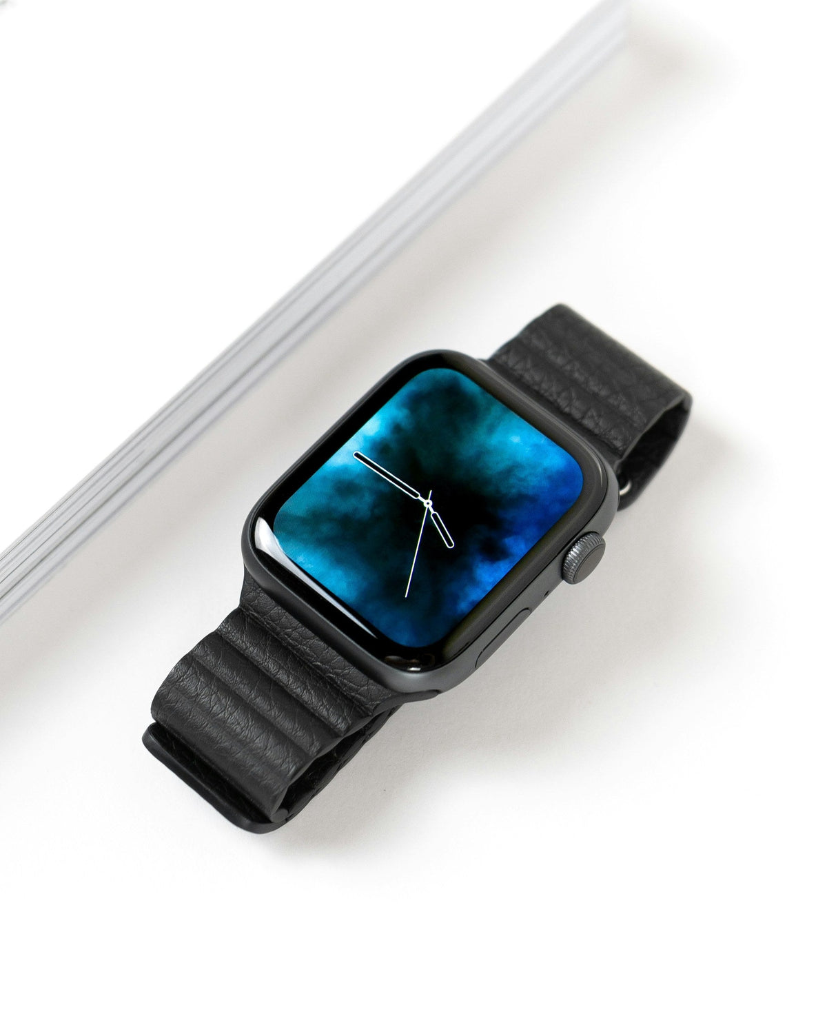 Black Ribbed-Band Watch — Photographic Demo — photograph 3. Photo: Daniel Korpai; https://unsplash.com/photos/space-gray-apple-watch-wW7XbWYoqK8. Photographic demo.