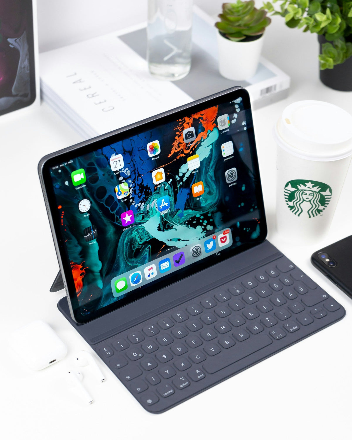 Tablet with Keyboard — Photographic Demo — photograph 1. Photo: Daniel Korpai; https://unsplash.com/photos/turned-on-space-grayipad-cnxsZi5X_58. Photographic demo.