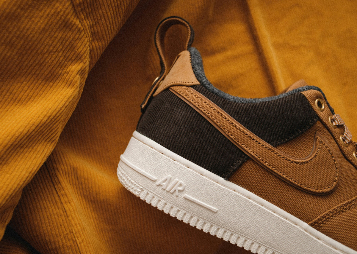 Brown Low Top — Photographic Demo — photograph 1. Photo: Maksim Larin; https://unsplash.com/photos/close-up-photography-of-brown-and-white-nike-air-force-1-low-LtB12xWnkpw. Photographic demo.
