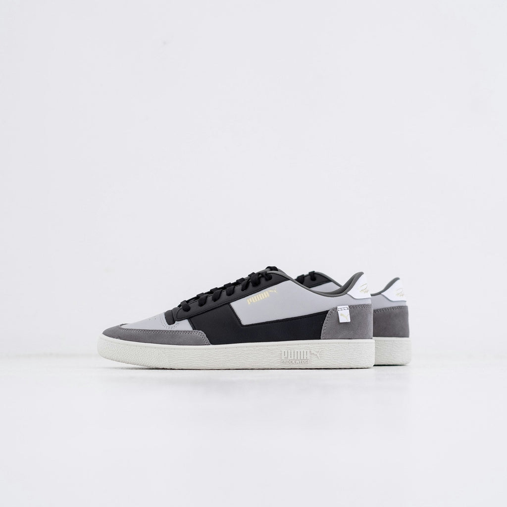 Slate White Low Top — Photographic Demo — photograph 1. Photo: Hipkicks; https://unsplash.com/photos/black-and-white-low-top-sneakers-HcqA34-uWo4. Photographic demo.