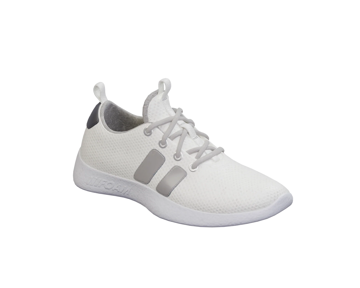 RF/01 — Chalk Run — three-quarter view
